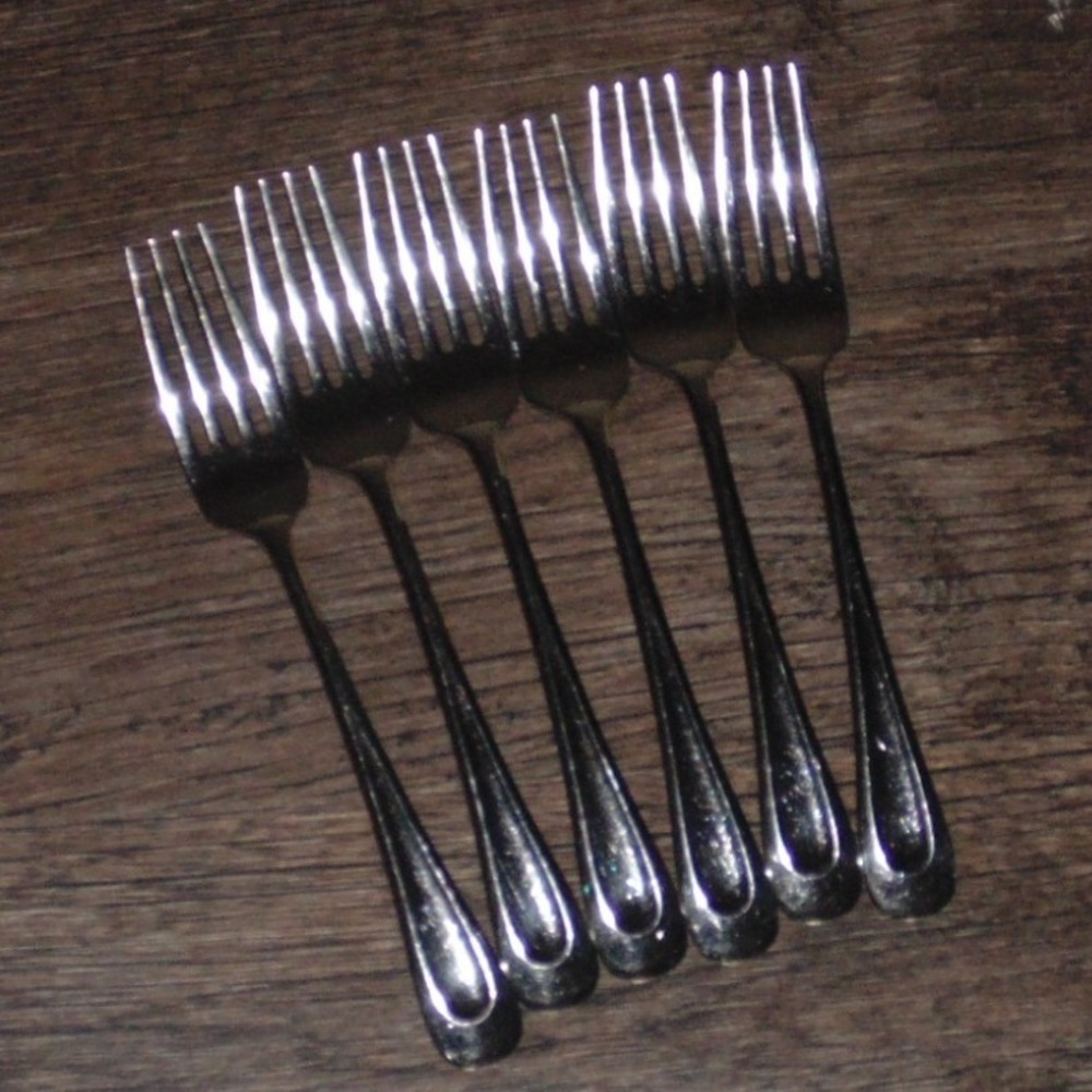 Oneida Dinner Forks Set of 6 Silver Good Northland Stainless USA Flatware